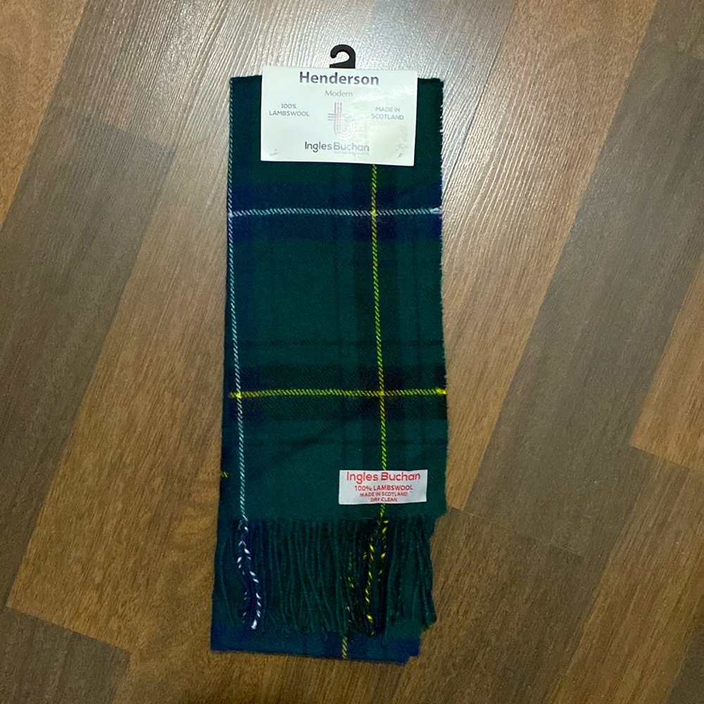 NEW Ingles Buchan Scotland Made 💯 UNISEX Lambwool Scarf